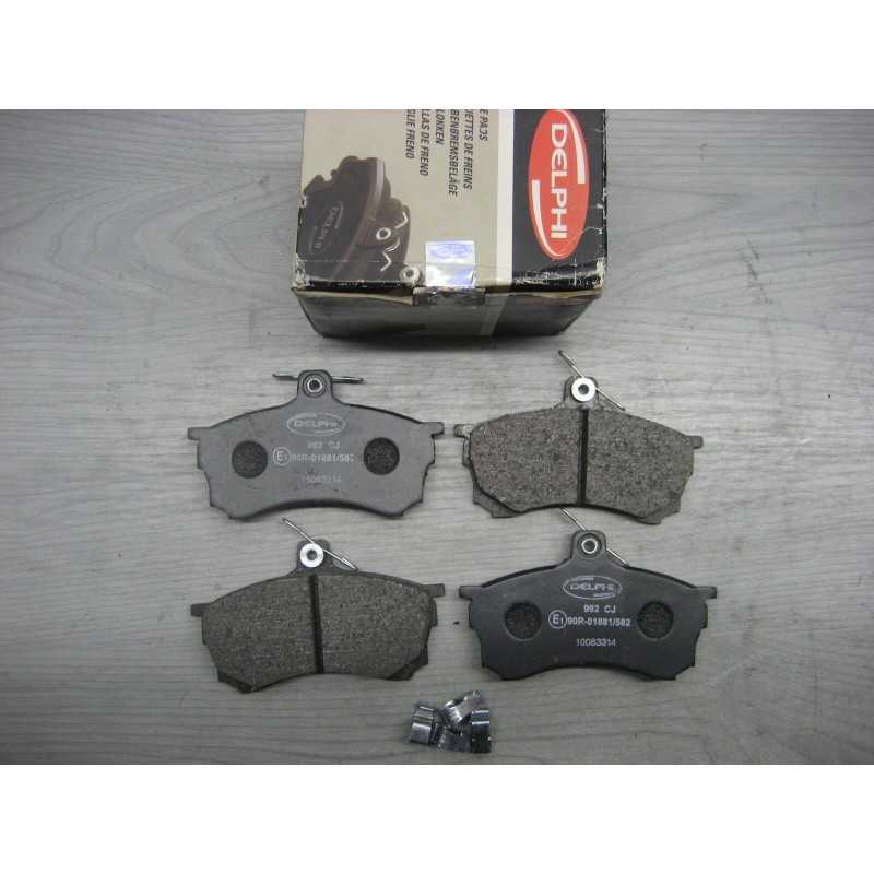 PLAQUETTES DE FREIN AVANT MITSUBISHI CARISMA  - EPA30