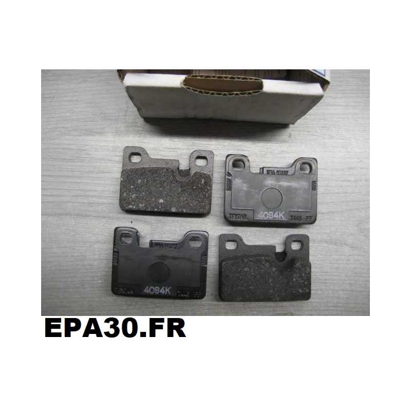 JEU DE 4 PLAQUETTES DE FREIN ARRIERE BMW série 3 320i 323i E21 - EPA30