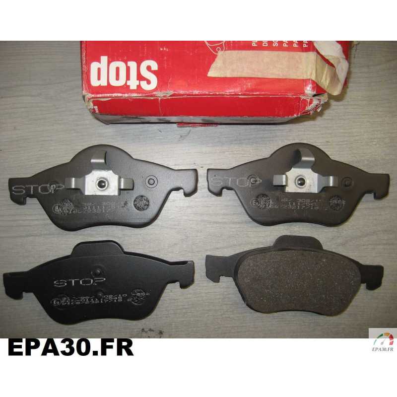 JEU DE 4 PLAQUETTES DE FREIN AVANT RENAULT LAGUNA 1 apès 03/01 - EPA30