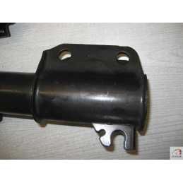 PAIRE AMORTISSEURS AVANT RENAULT LAGUNA Alésage Ø 14mm ecartement 24mm - EPA30