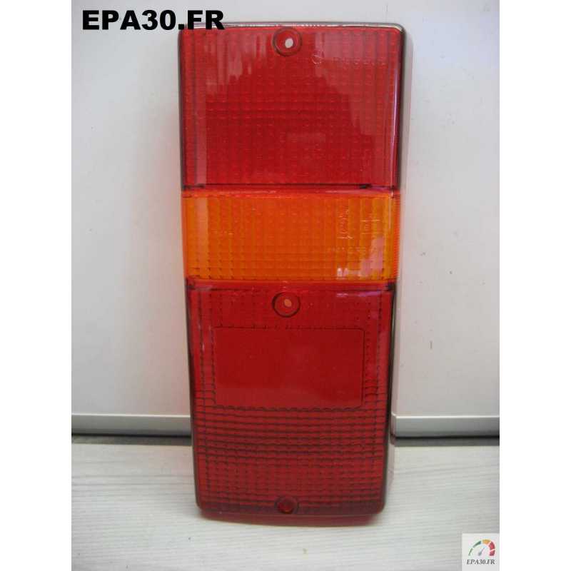 CABOCHON FEU ARRIERE DROIT PASSAGER RENAULT 4 R4 F6 TRAFIC 1 - EPA540080 - EPA30