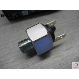 CONTACTEUR STOP HYDRAULIQUE SIMCA 1100 1000 ET RALLYE 1 - EPA21040 - EPA30