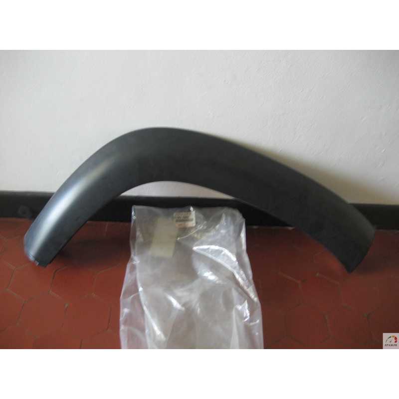 EXTENTION AILE ARRIERE DROIT PASSAGER TOYOTA HILUX 08/01-08/05 - EPA30
