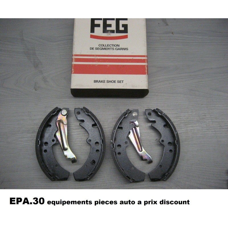 MACHOIRES DE FREIN AUDI 50 80 VOLKSWAGEN DERBY GOLF 1 PASSAT POLO - EPA30