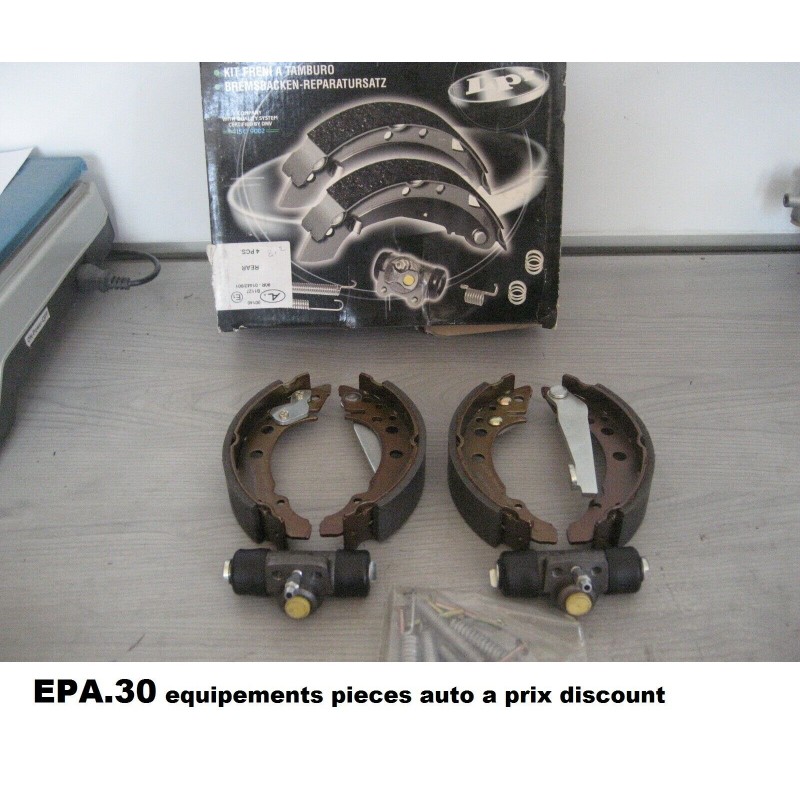 KIT DE FREIN ARRIERE GOLF LUPO PASSAT POLO SANTANA AUDI 80 A2 COUPE  - EPA30