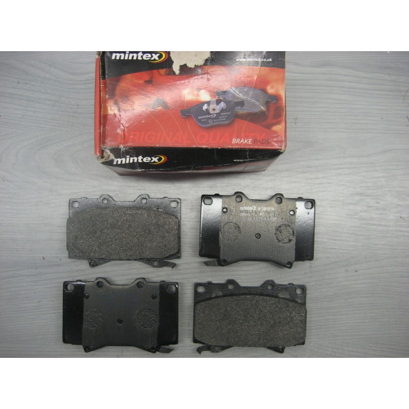 PLAQUETTES DE FREIN AV TOYOTA LAND CRUISER  - EPA30